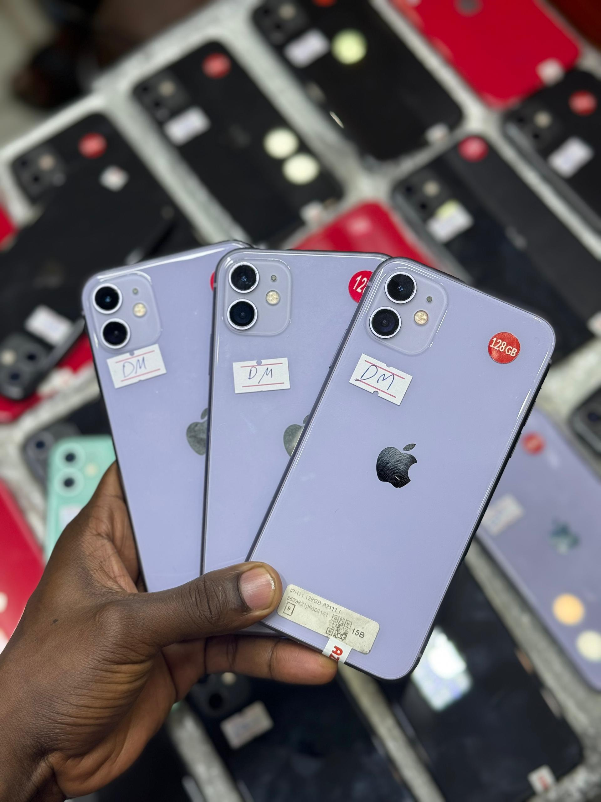 iPhone 11 plain 128GB